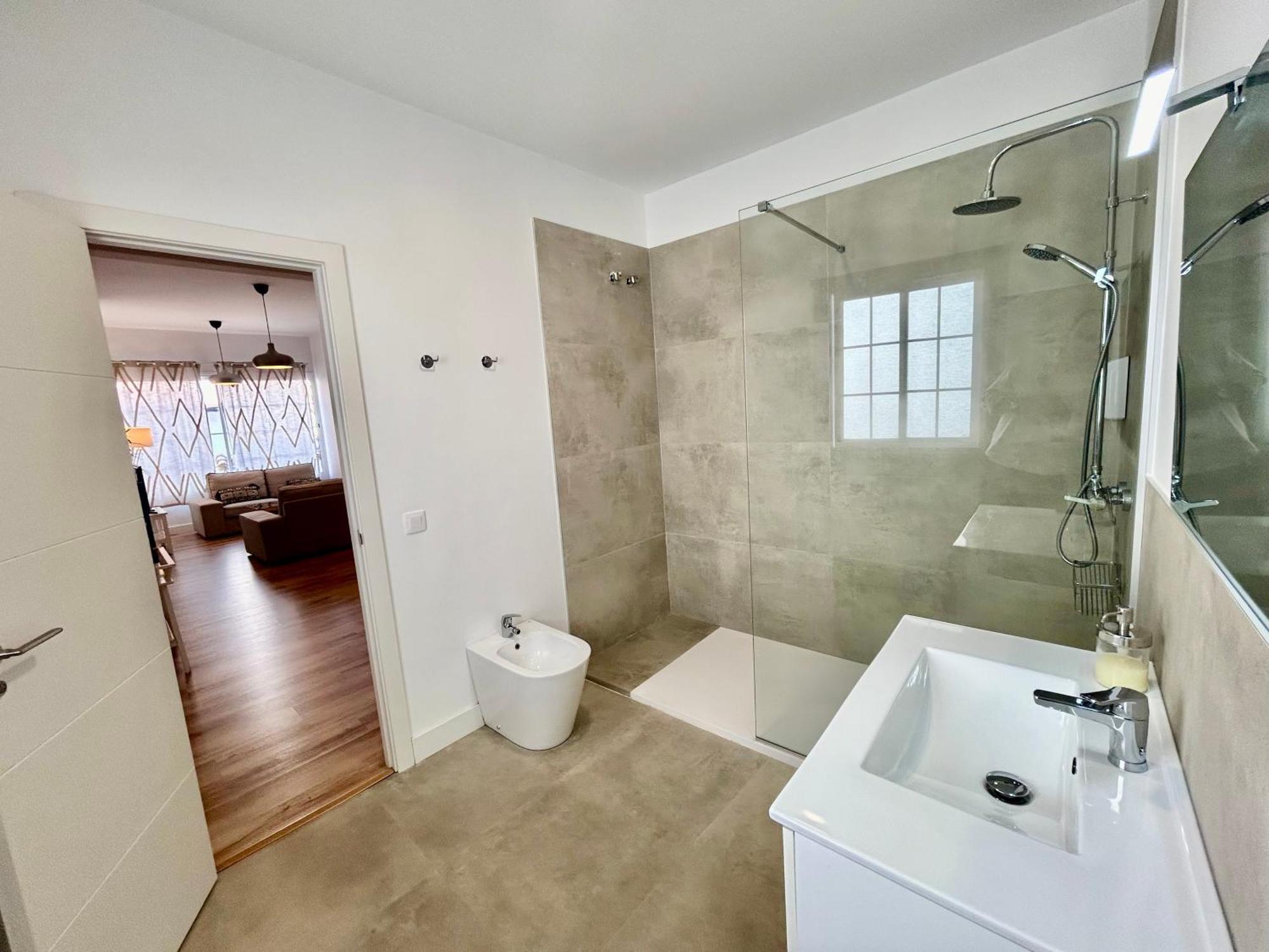 Acogedor Apt 6Pax 3Bdr 2Bth - Cozyhomesevilla5 Εξωτερικό φωτογραφία