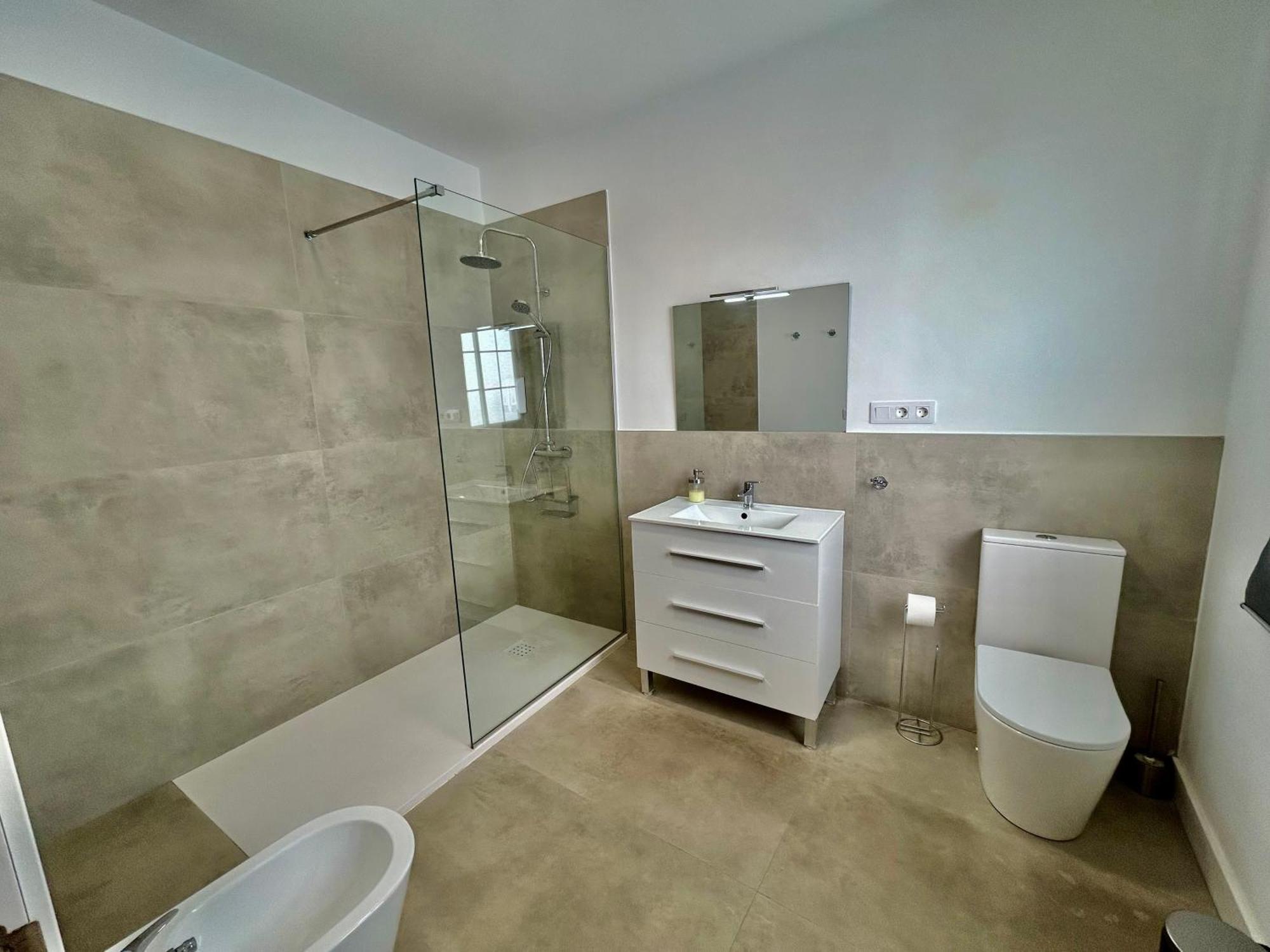Acogedor Apt 6Pax 3Bdr 2Bth - Cozyhomesevilla5 Εξωτερικό φωτογραφία
